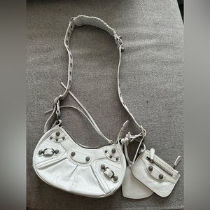 White Le Cagole XS Leather crossbody bag